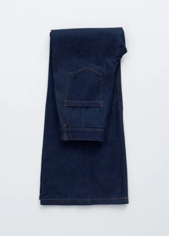 Jeans bootcut con cucitura avvolgente