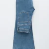 Jeans slim a vita bassa con taglio svasato