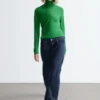 Maglia a collo alto in lana merino