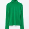 Maglia a collo alto in lana merino