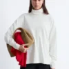 Maglione a collo alto con maniche a kimono