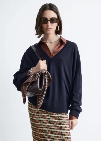 Maglione in lana merino con scollo a V