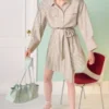 Miniabito a camicia con cintura da annodare