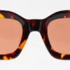 Occhiali da sole in acetato con montatura rettangolare