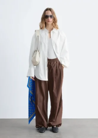 Pantaloni a zampa con coulisse