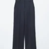 Pantaloni dritti con piega