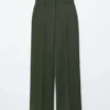 Pantaloni dritti con piega