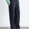 Pantaloni dritti con piega