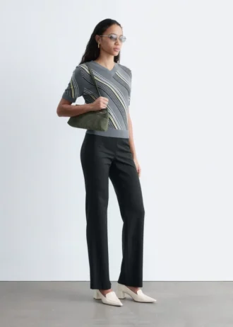Pantaloni in lana a gamba dritta