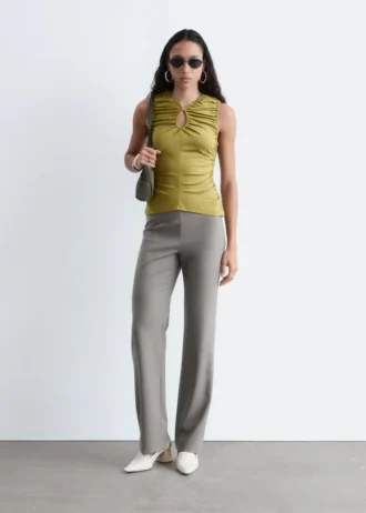 Pantaloni in lana a gamba dritta