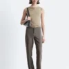 Pantaloni sartoriali con piega a pressione