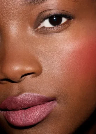 Rossetto opaco Floral Focus per le labbra
