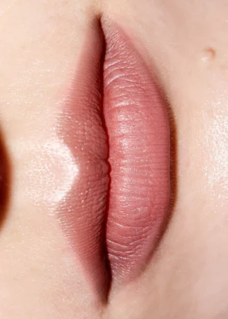 Rossetto opaco Pink Era per le labbra