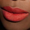 Rossetto opaco Striking Orange per le labbra