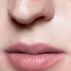 Rossetto satinato French Taupe per le labbra