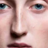 Rossetto trasparente Modest Buff per le labbra