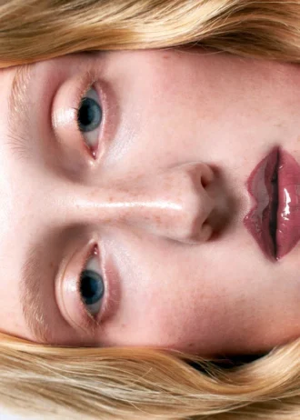 Rosy Clue Rossetto satinato per le labbra