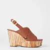 Sandali con zeppa in pelle