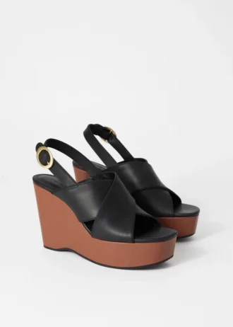 Sandali con zeppa in pelle