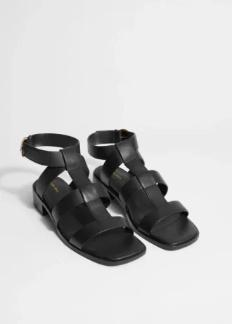 Sandali in pelle con cinturino alla caviglia