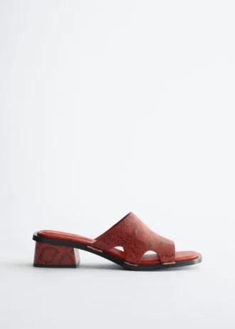 Sandali in pelle con tacco largo