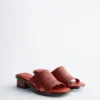 Sandali in pelle con tacco largo