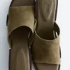 Sandali in pelle con tacco largo