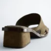 Sandali in pelle con tacco largo