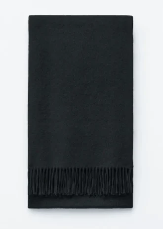 Sciarpa-coperta in lana con frange