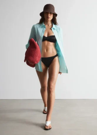 Slip bikini con arricciature