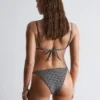 Slip bikini con fibbia