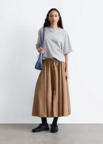 Sneakers minimal in pelle
