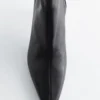 Stivaletti in pelle elasticizzata