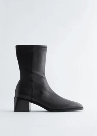 Stivali in pelle con calze in pelle
