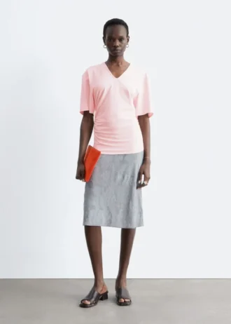 T-shirt con scollo a V arricciato