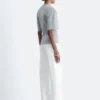 T-shirt con scollo a V arricciato