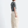 T-shirt in lana a righe con scollo a V
