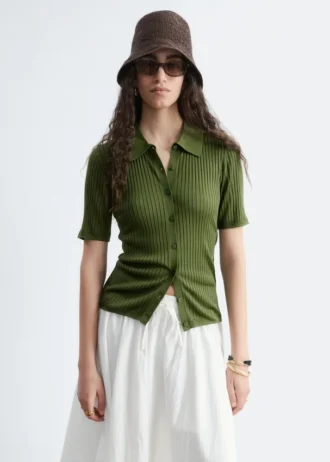 Top a maglia a coste