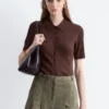 Top a maglia a coste