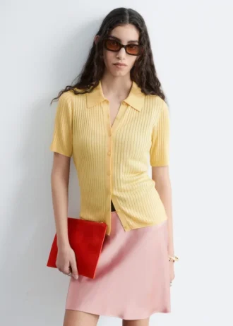 Top a maglia a coste
