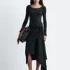 Top a maniche lunghe con scollo rotondo