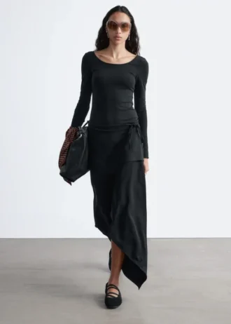 Top a maniche lunghe con scollo rotondo