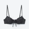 Top bikini con ferretto e fiocco
