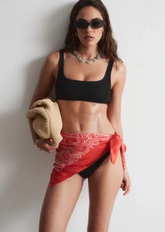 Top bikini con scollo quadrato testurizzato