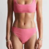 Slip bikini a vita alta testurizzato