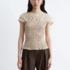 Top con scollo a barchetta smockato