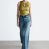 Top con scollo a goccia arricciato