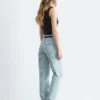 Top con scollo a goccia arricciato