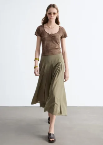 Top in jersey con ruches sul busto