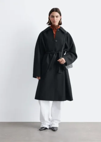 Trench in lana con cintura